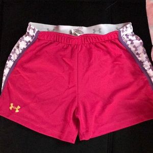 UNDER ARMOUR SHORTS